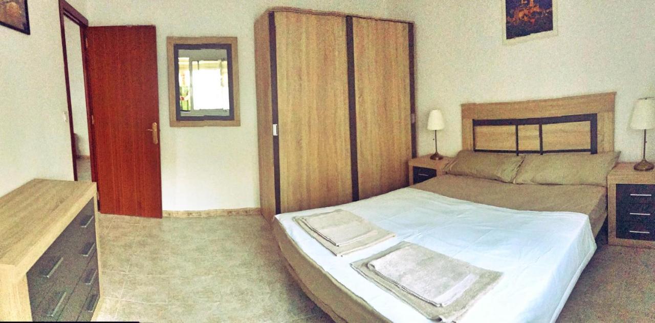 Town House With Patio In Quiet Residential Area 10 Min From Beach Torremolinos Extérieur photo
